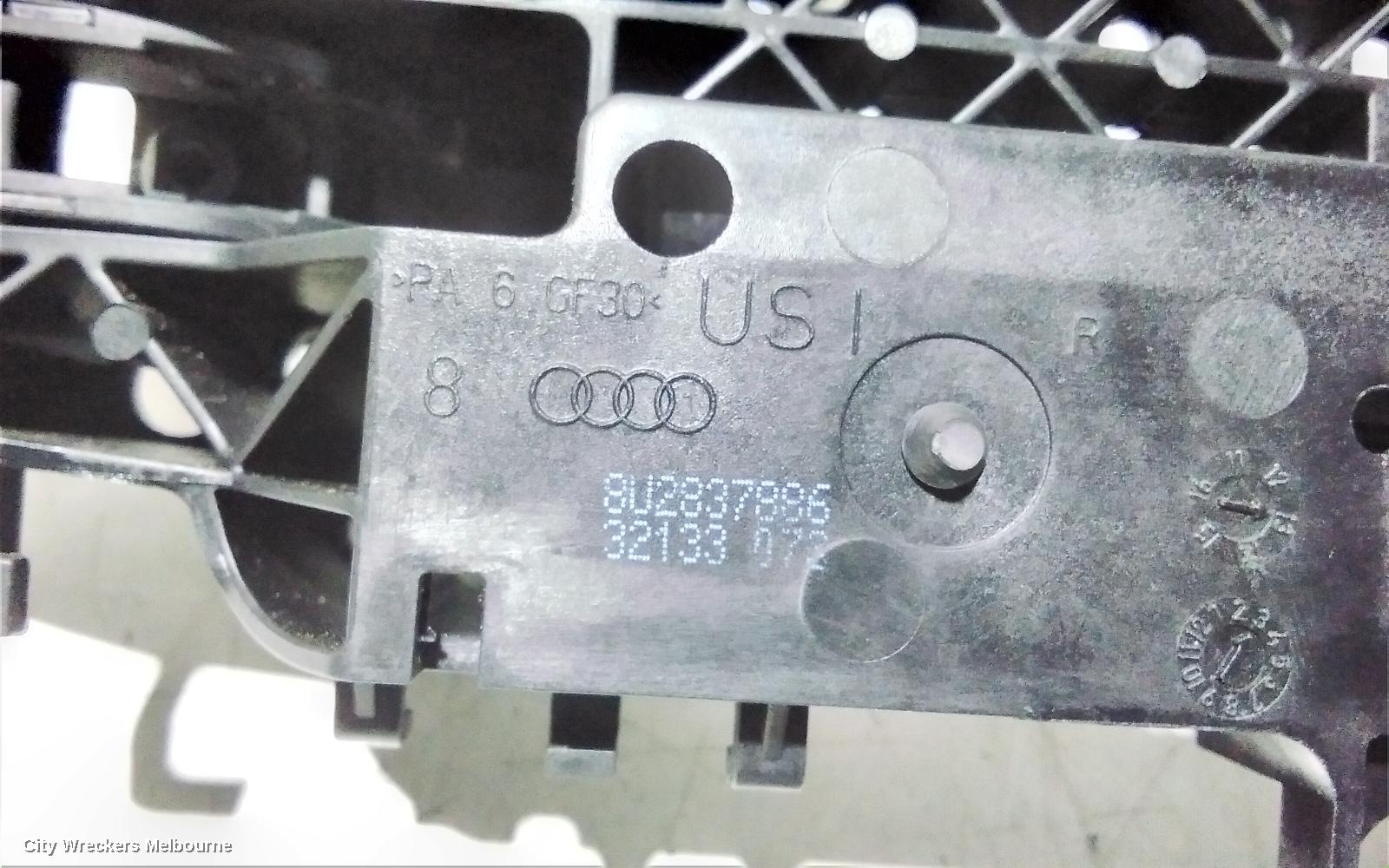 AUDI Q3 DOOR HANDLE, 8U, 03/2012 - 12/2018
