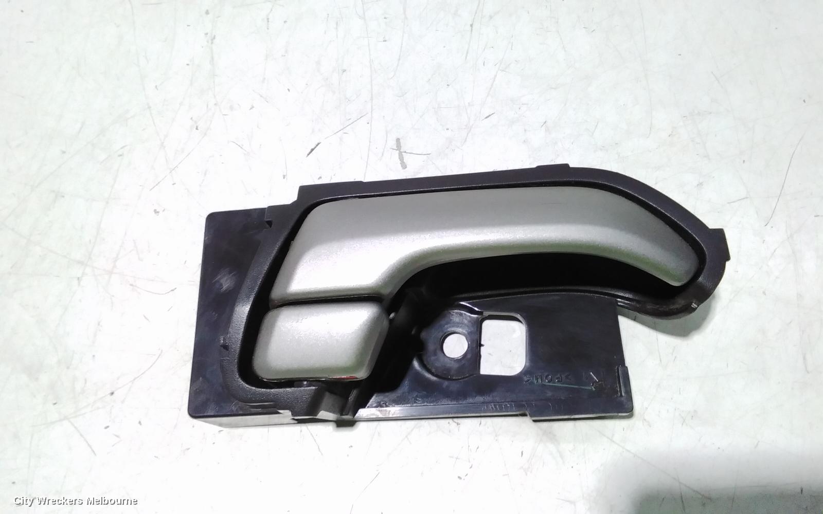 HOLDEN COLORADO DOOR HANDLE, INNER, RH REAR, BLACK, RG, 01/2012 - 12/2020