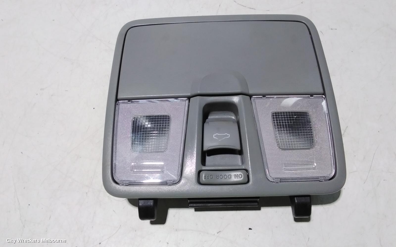 HYUNDAI VELOSTER COURTESY LIGHT, ROOF CONSOLE, BLACK, W/ SUNGLASS HOLDER, W/ SUNROOF BUTTONS TYPE, FS, 12/2011 ONWARDS