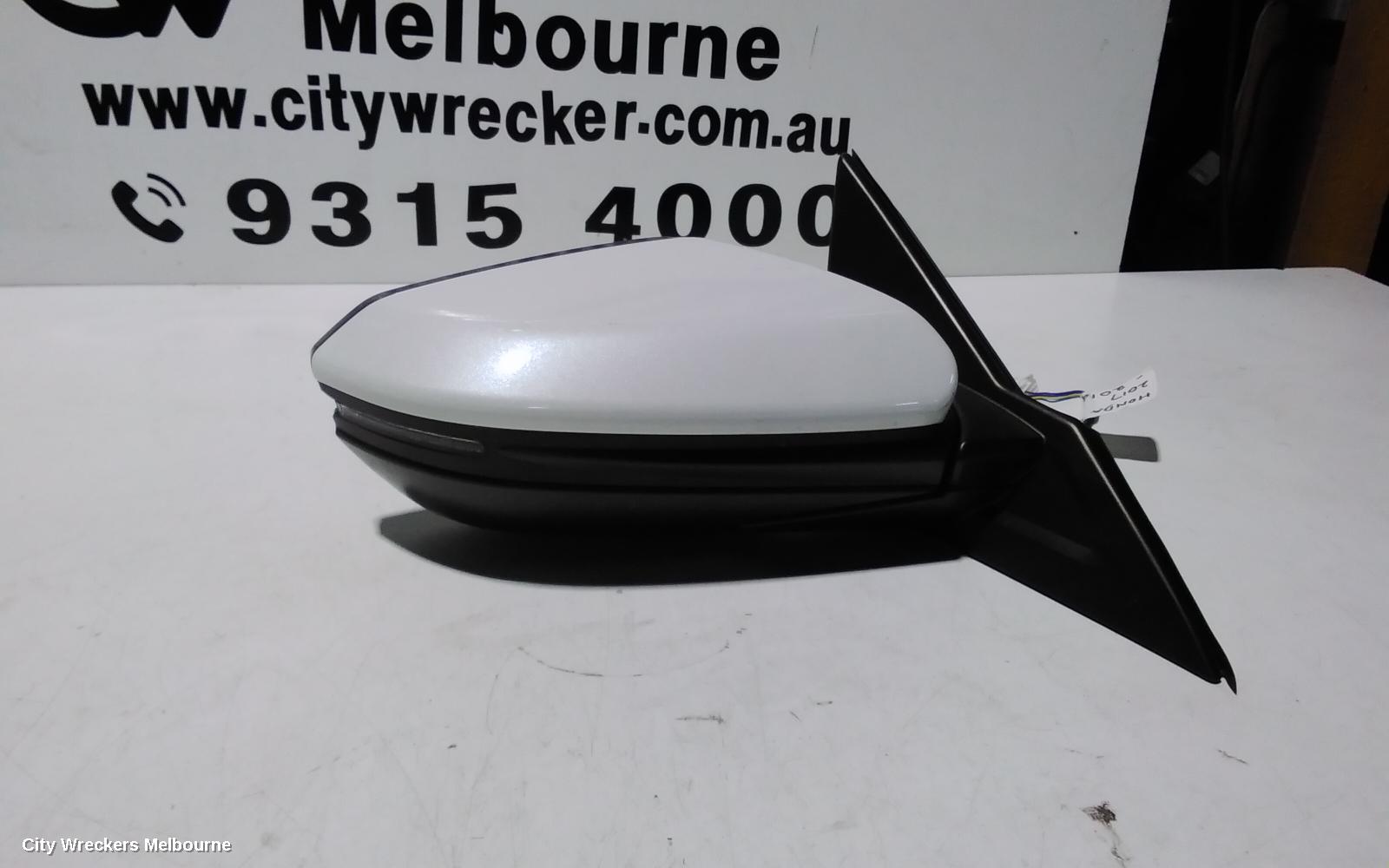 HONDA CIVIC RIGHT DOOR MIRROR, 10TH GEN, VTI-S, MANUAL FOLDING, W/ INDICATOR, 05/2016 - 08/2021
