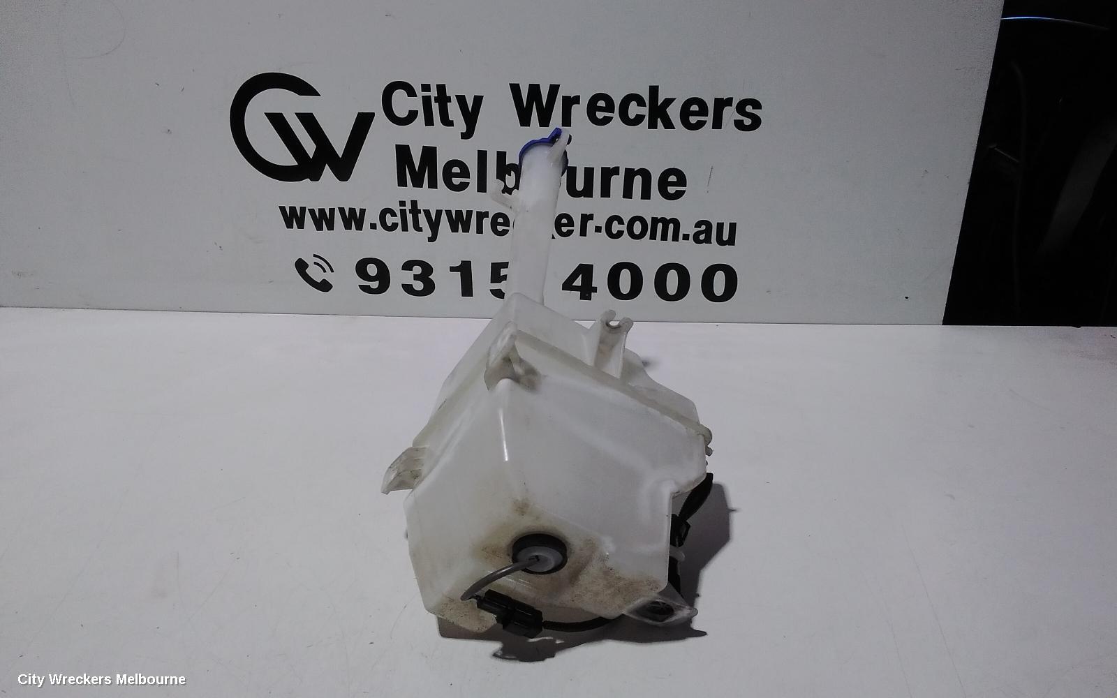 KIA OPTIMA WASHER BOTTLE, TF, SI, NON H/LAMP WASHER TYPE, 10/2013 - 10/2015