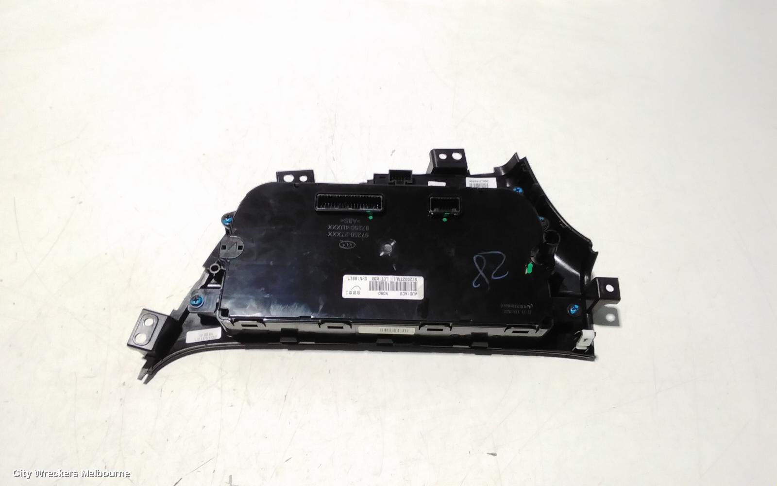 KIA OPTIMA HEATER/AC CONTROLS, TF, CLIMATE CONTROL TYPE, P/N 972502T480, 01/2011 - 10/2015