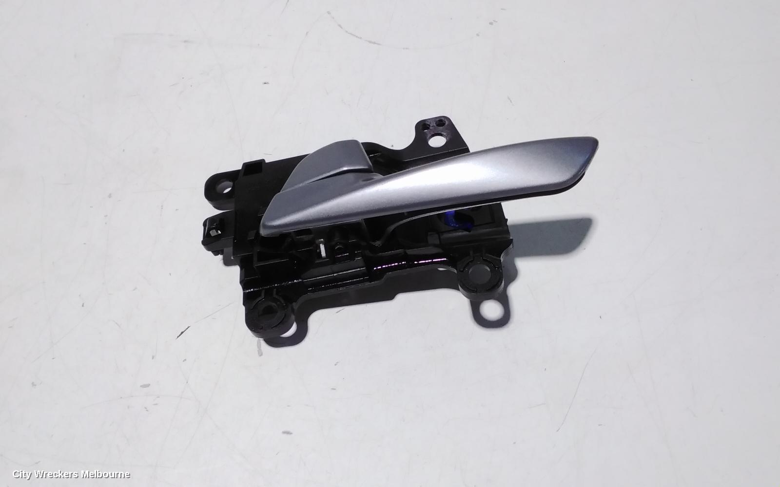 HYUNDAI TUCSON DOOR HANDLE, INNER, LH FRONT, DARK GREY, TL, 07/2015 - 01/2021
