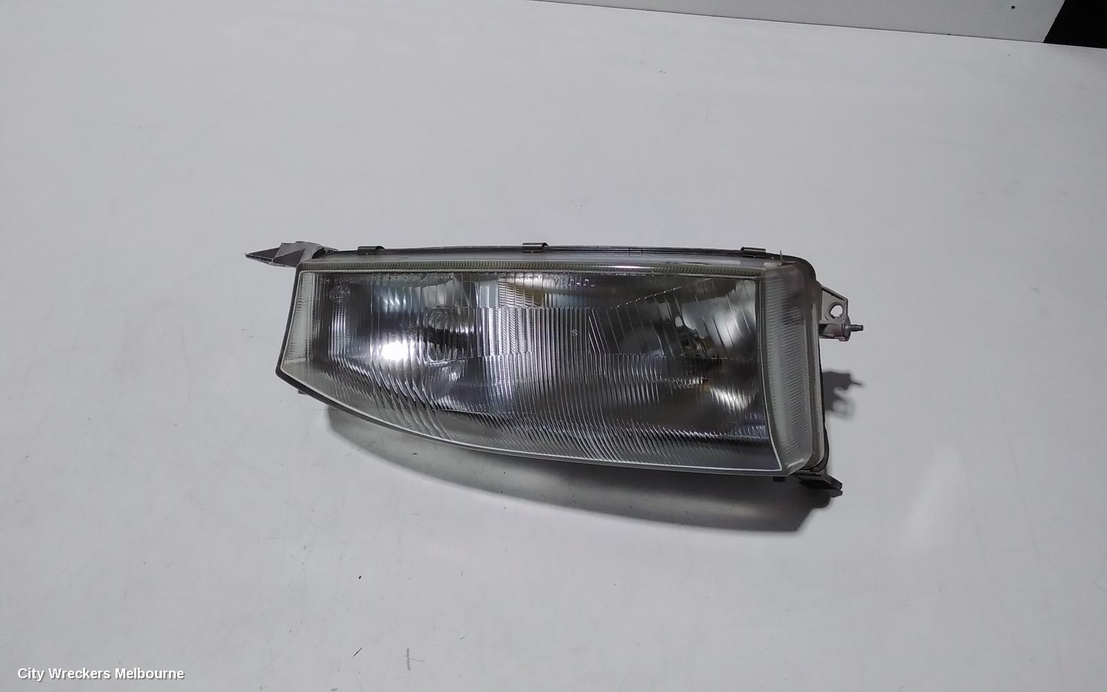 TOYOTA CAMRY RIGHT HEADLAMP, SK10, LENS# 301-954 (AUST TYPE), 02/1993 - 06/1997