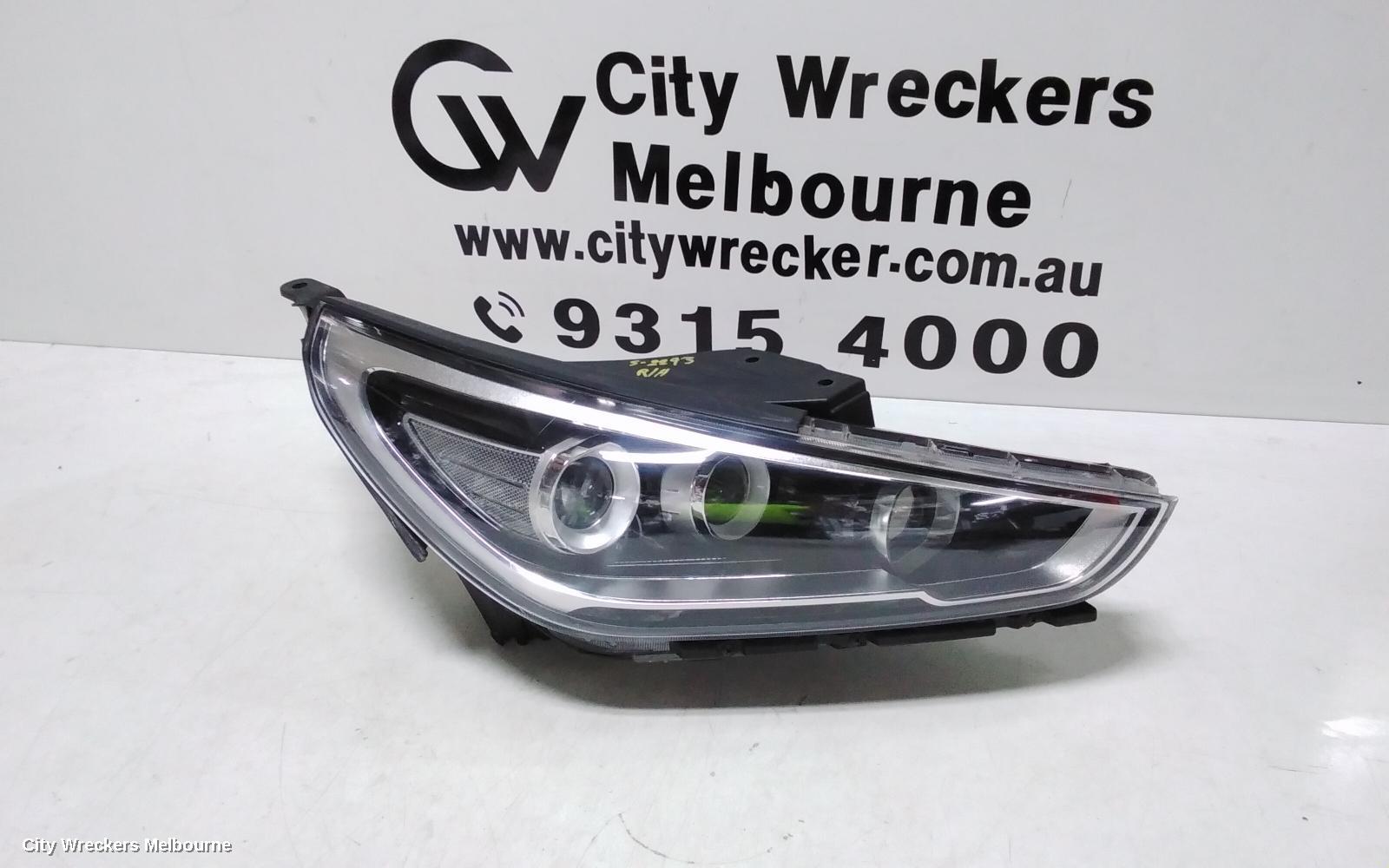HYUNDAI I30 RIGHT HEADLAMP, PD, HATCH (S. KOREA VIN KMHH), SR PREMIUM, LED TYPE, 03/2017 - 07/2020
