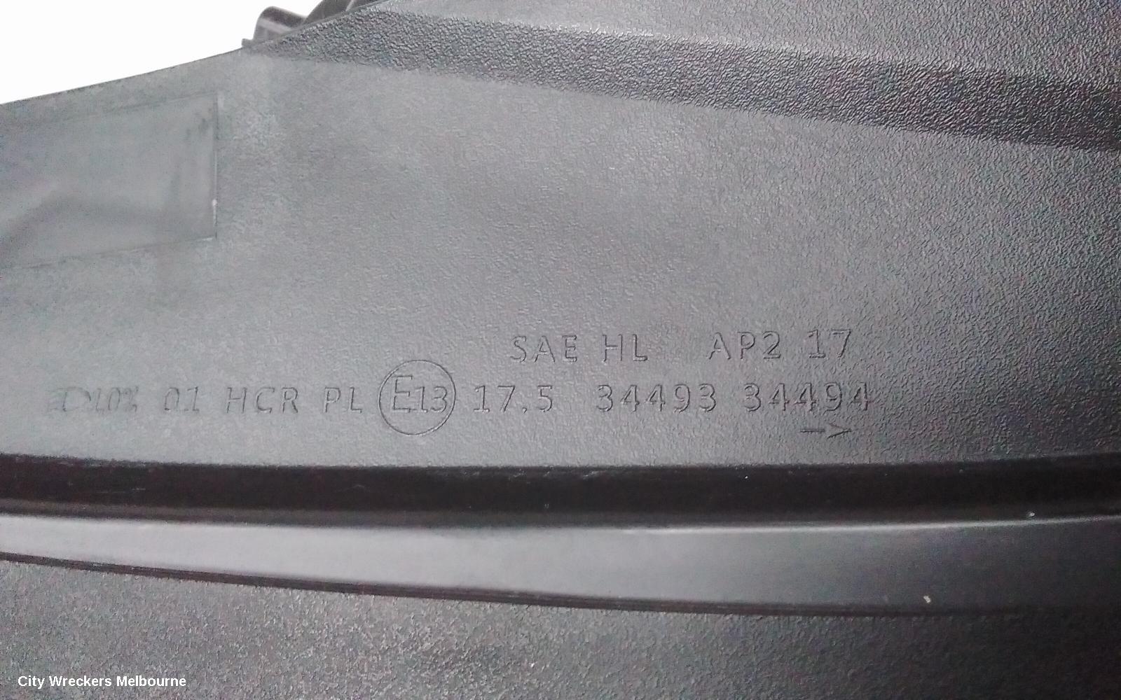 HYUNDAI I30 RIGHT HEADLAMP, PD, HATCH (S. KOREA VIN KMHH), SR PREMIUM, LED TYPE, 03/2017 - 07/2020