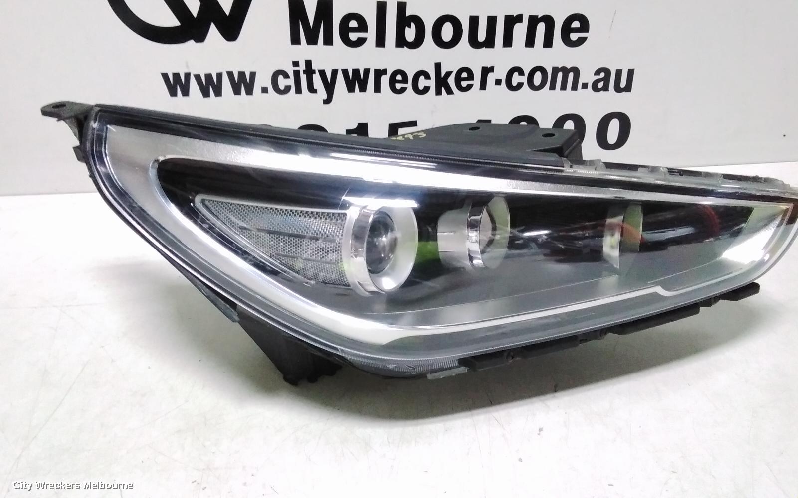 HYUNDAI I30 RIGHT HEADLAMP, PD, HATCH (S. KOREA VIN KMHH), SR PREMIUM, LED TYPE, 03/2017 - 07/2020
