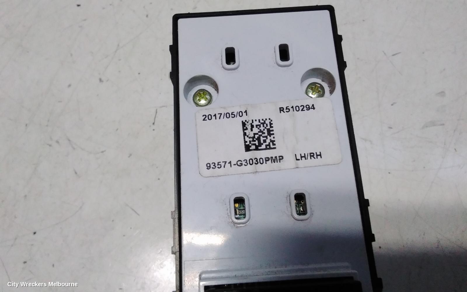 HYUNDAI I30 PWR DR WIND SWITCH, RH FRONT (MASTER SWITCH), PD, NON AUTO DOWN ON ALL SIDE TYPE, 03/2017 ONWARDS