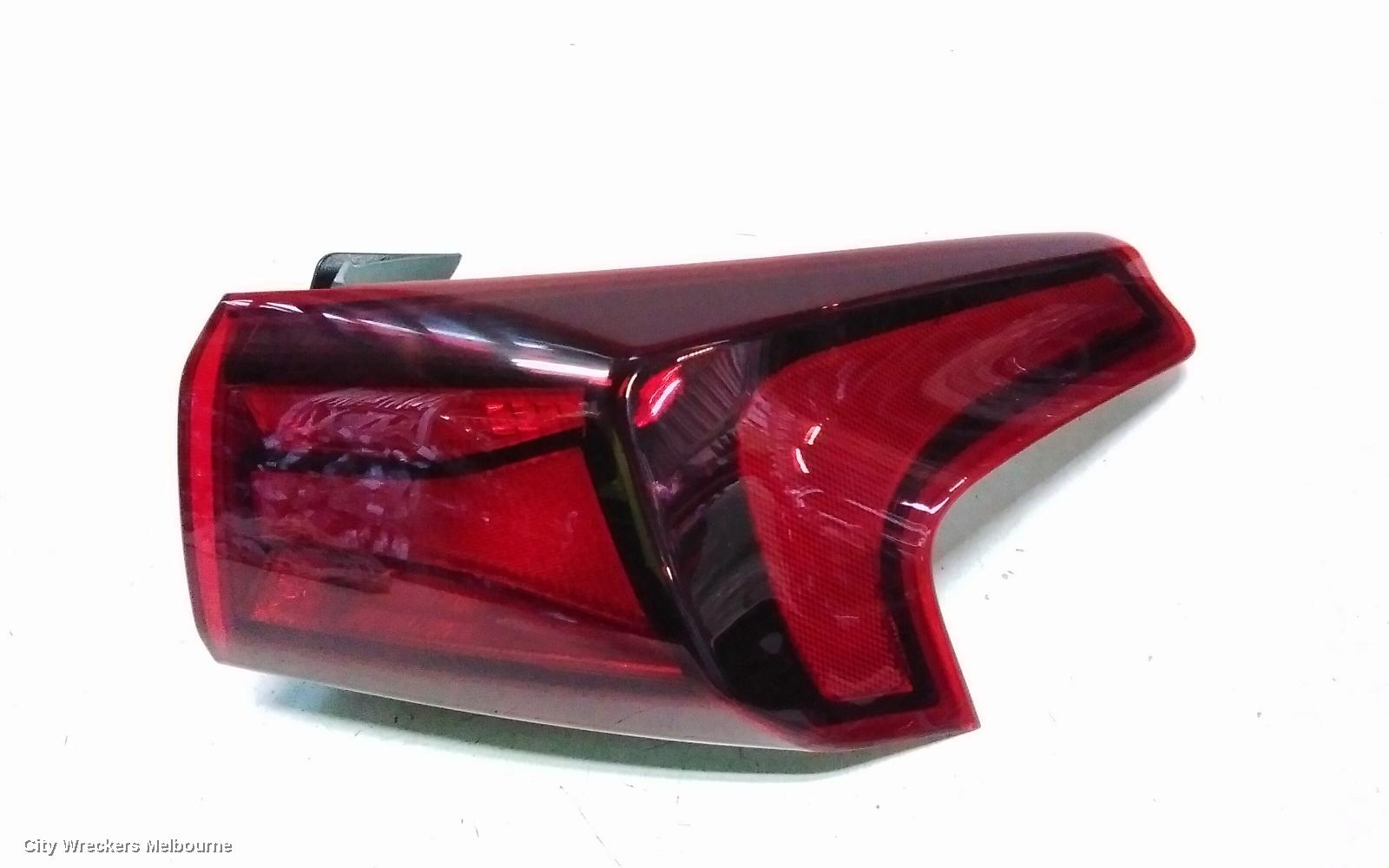 HYUNDAI SANTA FE RIGHT TAILLIGHT, IN BODY, NON LED TYPE, TM, 10/2020 ONWARDS