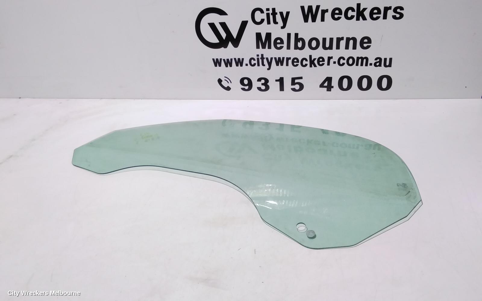 AUDI TT LEFT FRONT DOOR WINDOW, 8J, CABRIO, 03/2007 - 12/2014