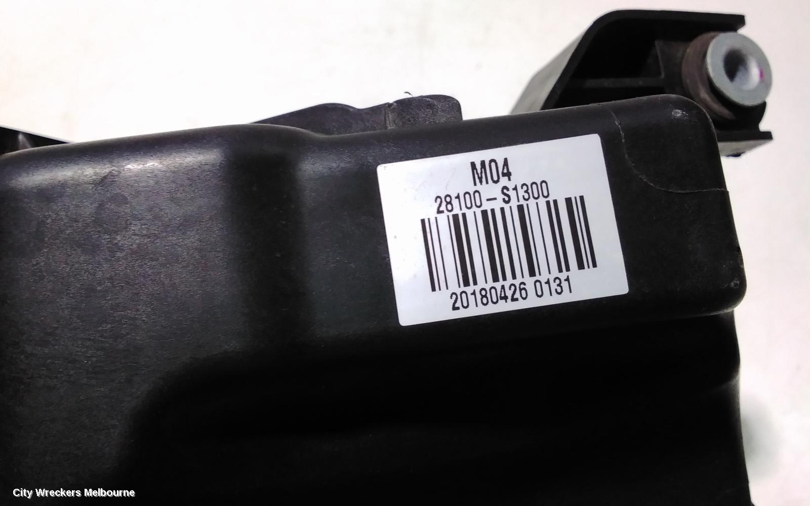 HYUNDAI SANTA FE AIR CLEANER/BOX, AIR CLEANER, TM, 2.2, DIESEL, 03/2018 ONWARDS