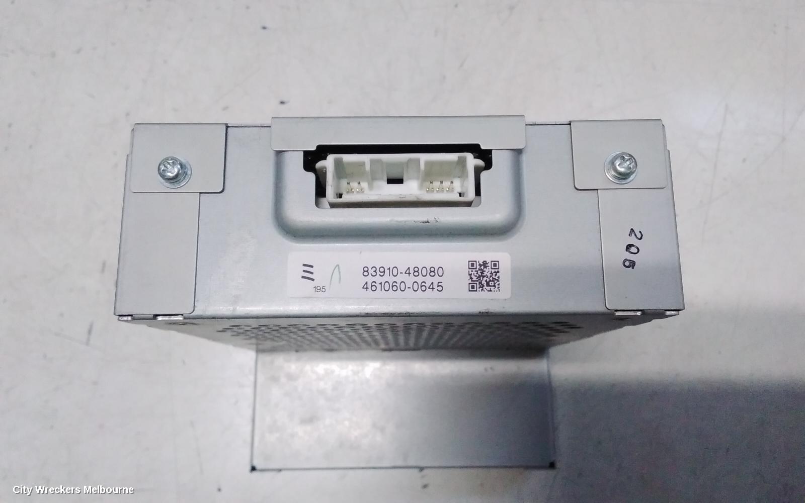 TOYOTA KLUGER RADIO/CD/DVD/SAT/TV, DVD PLAYER, GSU40-GSU45, 05/2007 - 02/2014