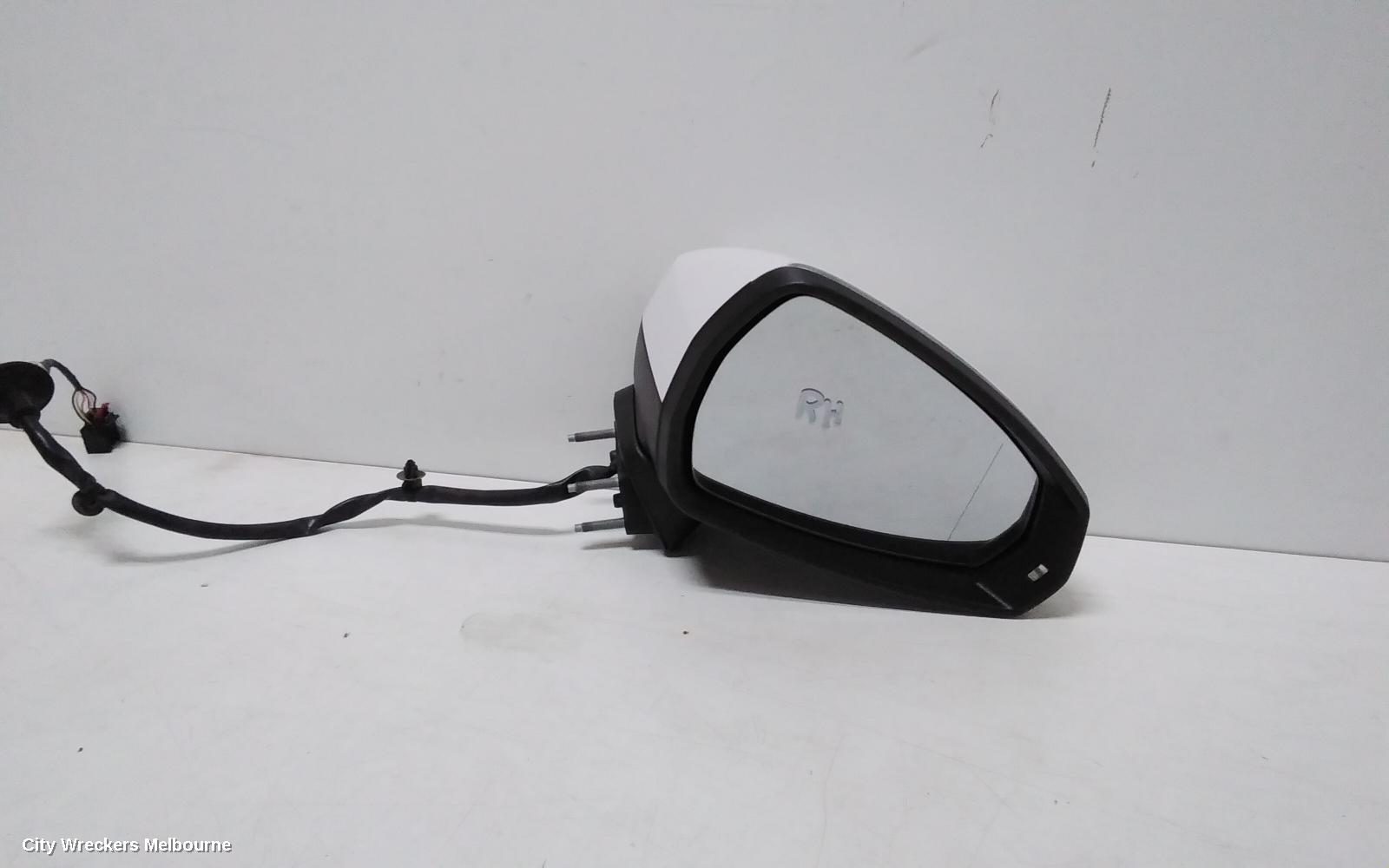 AUDI A3 RIGHT DOOR MIRROR, 8V, A3, SEDAN, MANUAL FOLD, W/ LANE CHANGE ASSIST TYPE (6XC/7Y5), 05/2016 - 10/2020