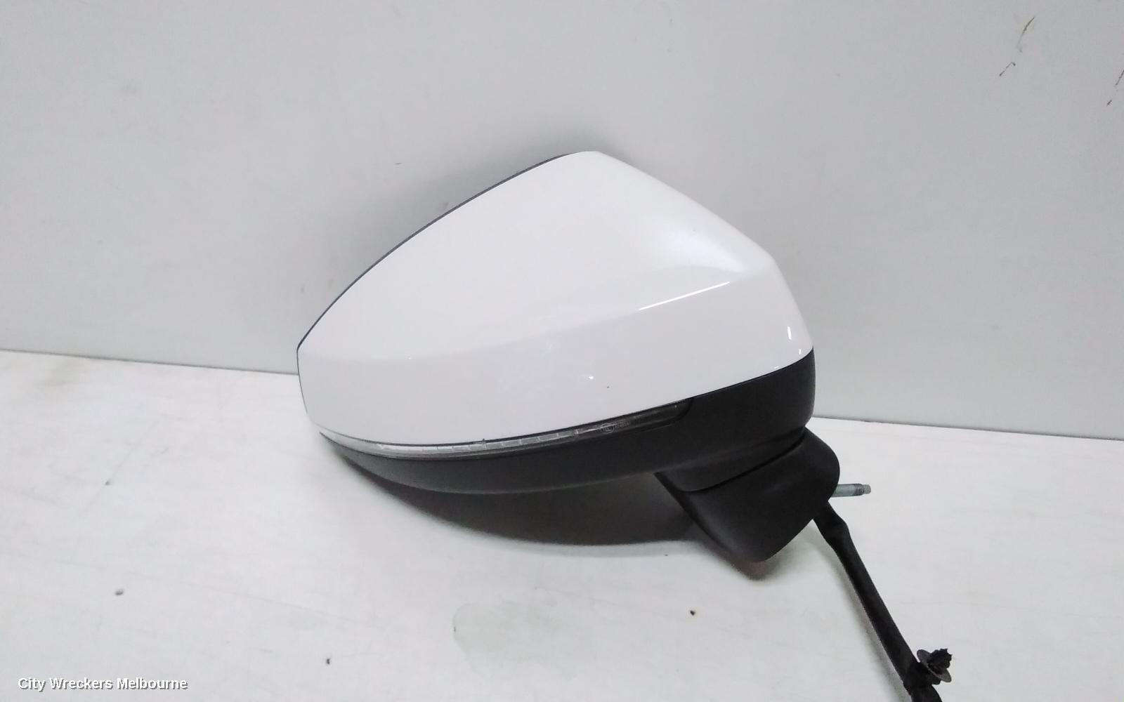 AUDI A3 RIGHT DOOR MIRROR, 8V, A3, SEDAN, MANUAL FOLD, W/ LANE CHANGE ASSIST TYPE (6XC/7Y5), 05/2016 - 10/2020