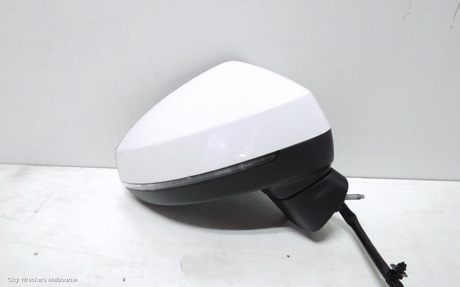 AUDI A3 RIGHT DOOR MIRROR, 8V, A3, SEDAN, MANUAL FOLD, W/ LANE CHANGE ASSIST TYPE (6XC/7Y5), 05/2016 - 10/2020