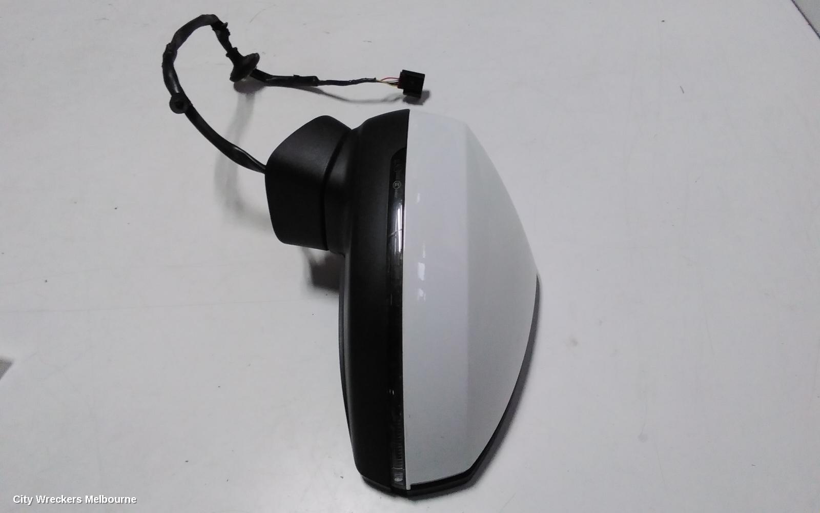 AUDI A3 LEFT DOOR MIRROR, 8V, A3, SEDAN, MANUAL FOLD, NON LANE CHANGE ASSIST TYPE (6XC/7Y0), 11/2013 - 10/2020