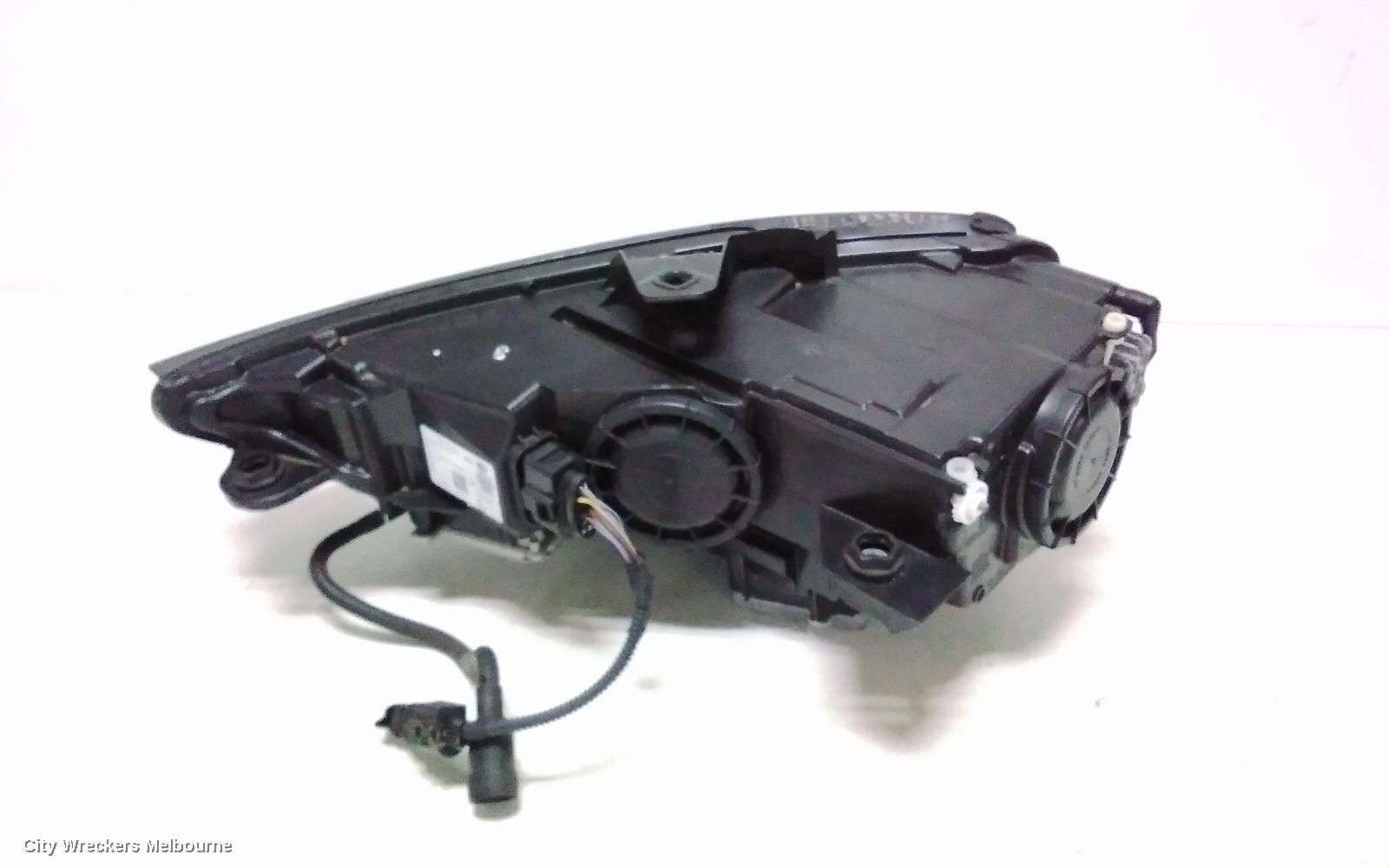 AUDI A3 RIGHT HEADLAMP, 8V, SEDAN/CABRIO, XENON TYPE, 12/2013 - 04/2016