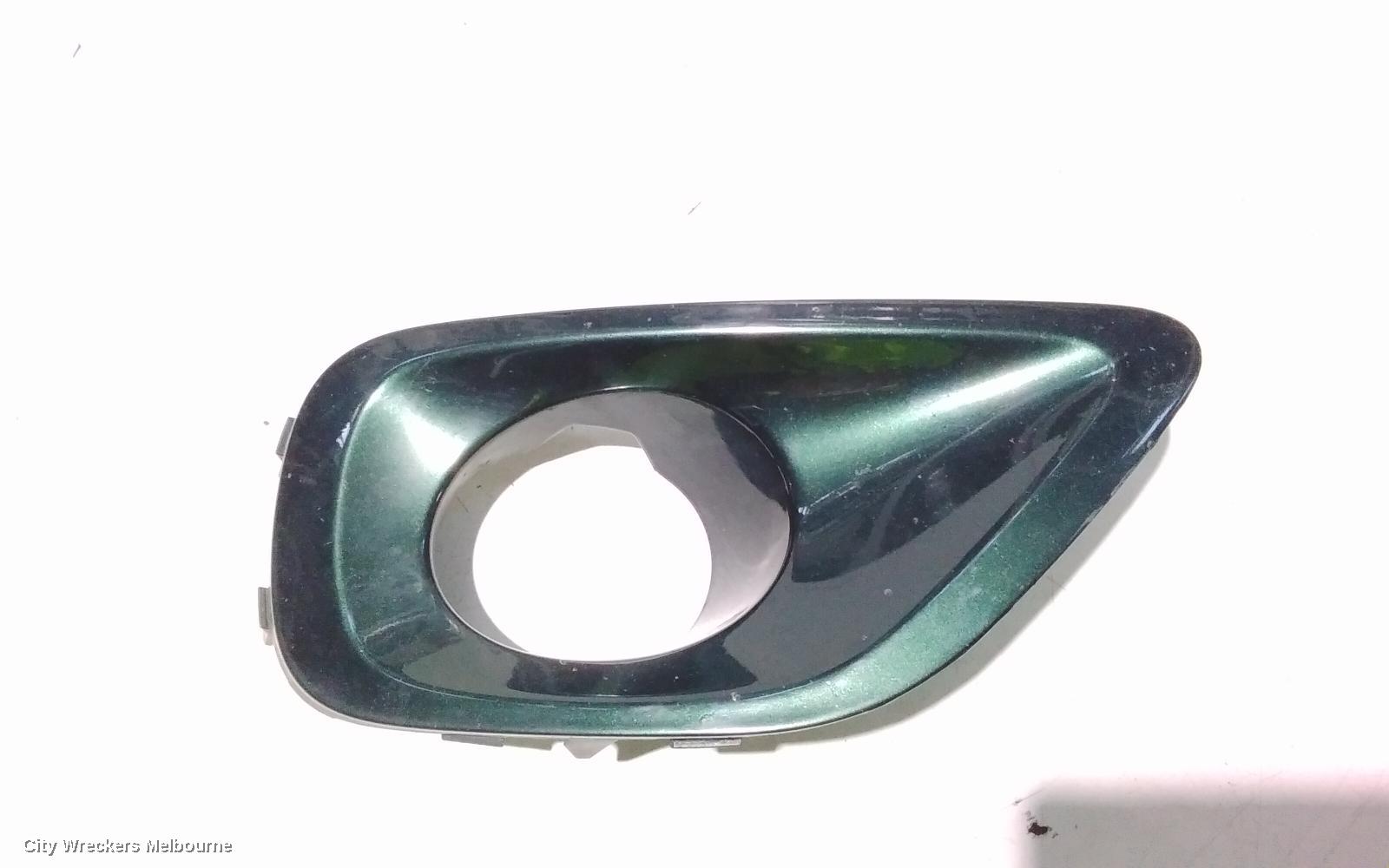 SUBARU LIBERTY RIGHT INDICATOR/FOG/SIDE, BUMPER FOGLAMP, 4TH GEN, 09/2003 - 06/2006