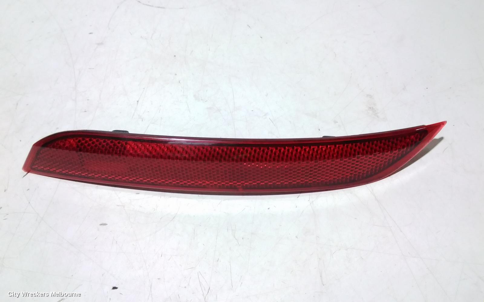 VOLKSWAGEN POLO, 6R, 05/2010 - 09/2017, LHR BAR REFLECTOR: 105437
