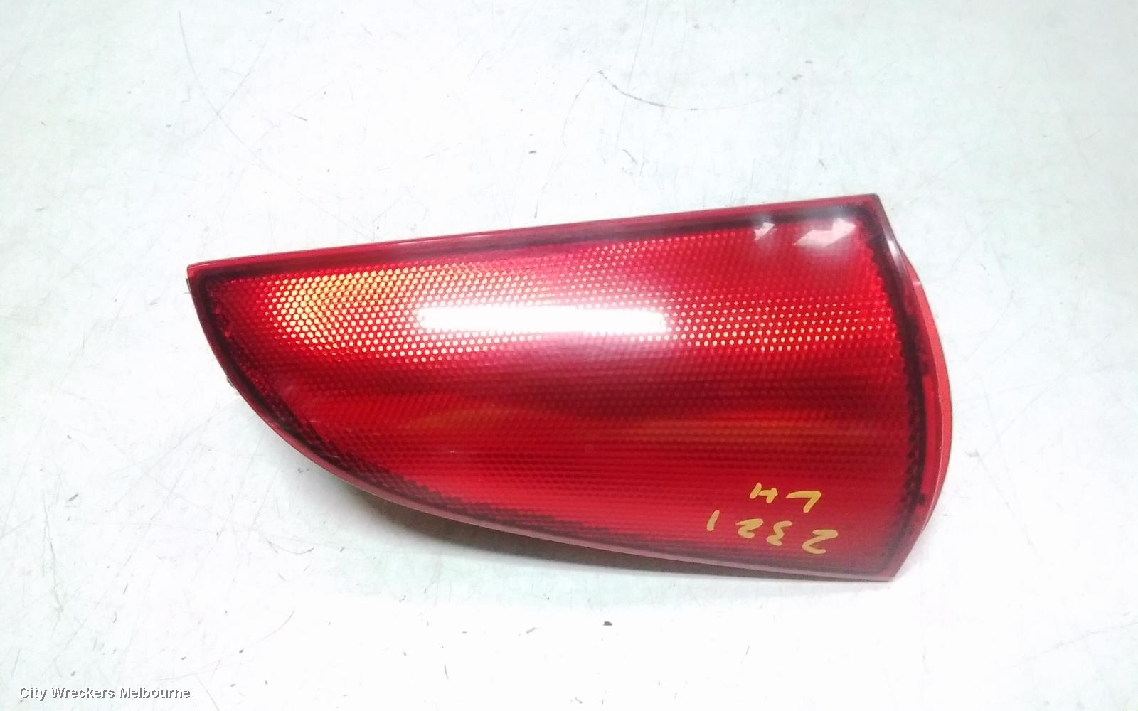 MERCEDES VITO LEFT TAILLIGHT, UPPER TAILGATE, 639, 04/2004 - 02/2015