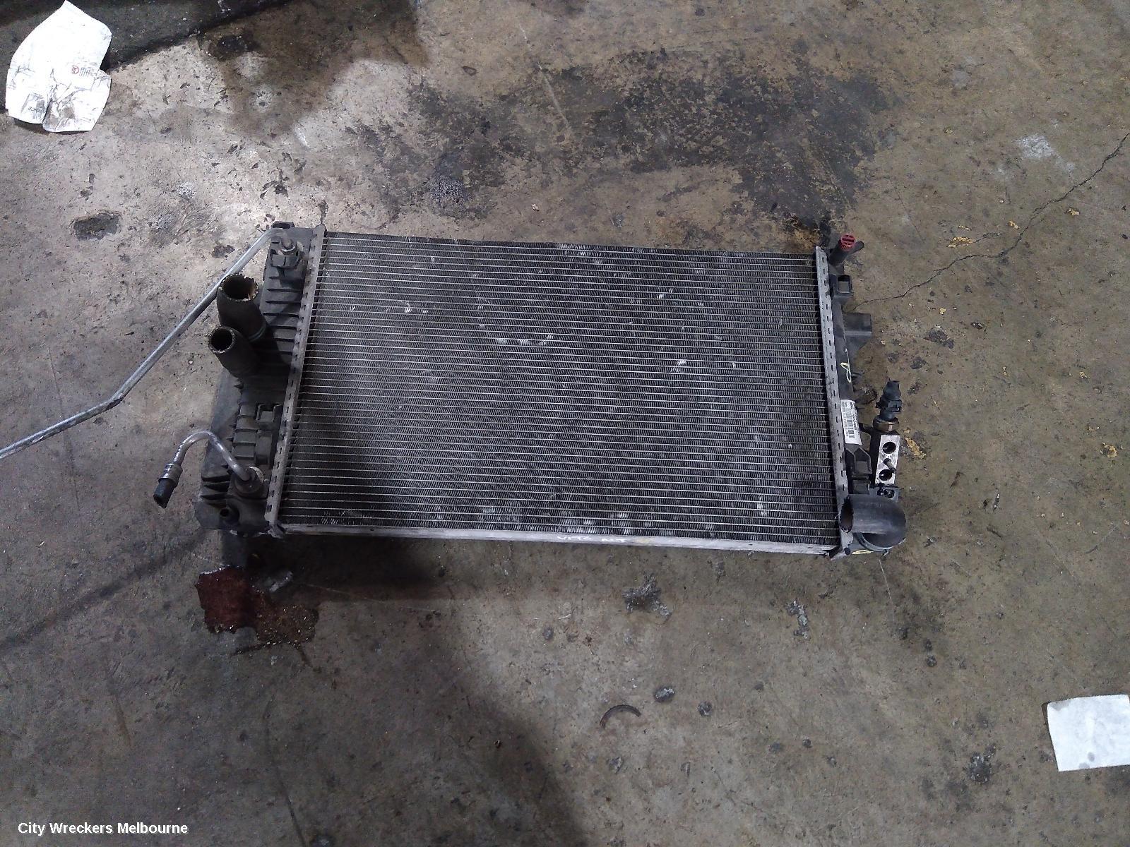 MERCEDES VITO RADIATOR, MANUAL, 639, 04/2004 - 02/2015