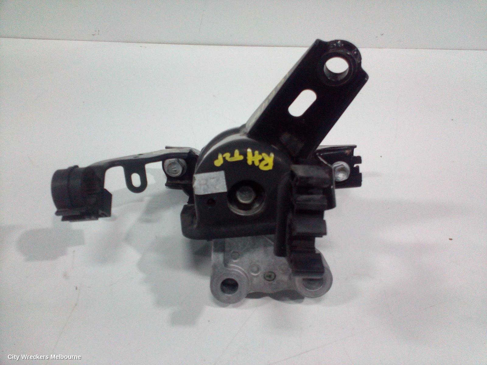 TOYOTA COROLLA MOUNT, ZRE182R 10/2012 - 06/2018