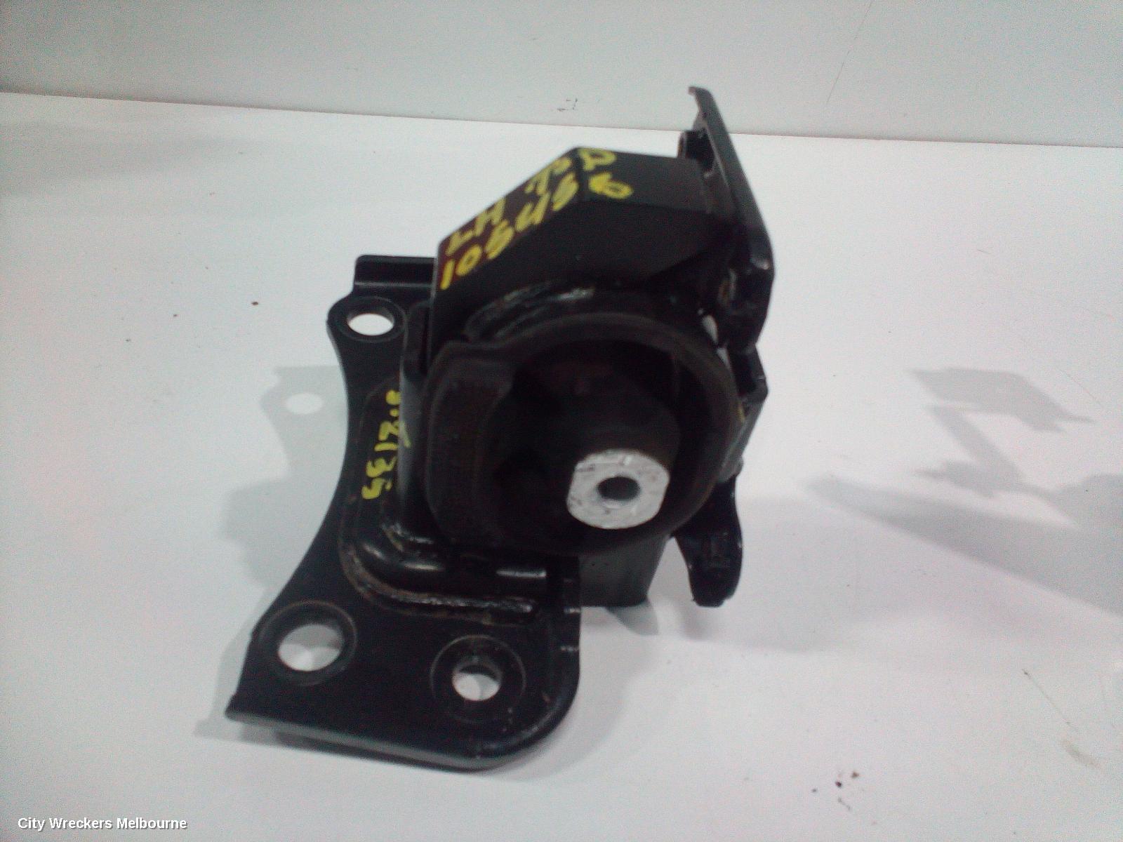 TOYOTA COROLLA MOUNT, ZRE182R 10/2012 - 06/2018