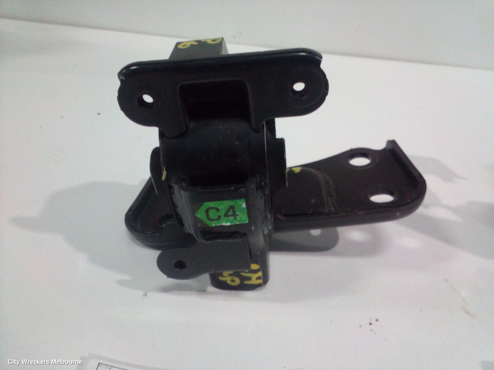 TOYOTA COROLLA MOUNT, ZRE182R 10/2012 - 06/2018