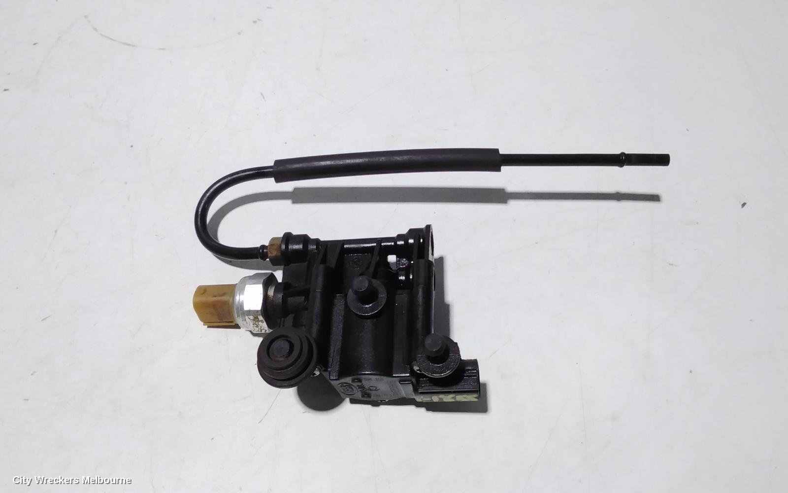 LAND ROVER RANGEROVER SPORT AIR RIDE COMPRESSOR, LEVELLING VALVE BLOCK, RESERVOIR, P/N RVH000046, L320, 08/2005 - 12/2013