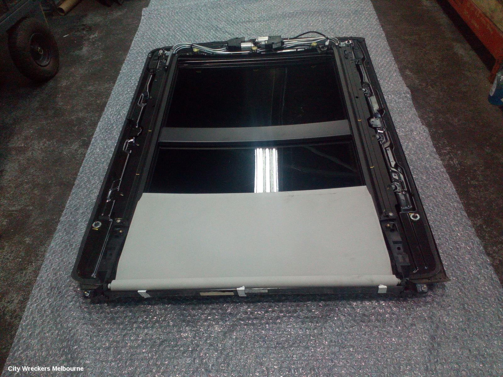 LAND ROVER RANGEROVER SPORT ROOF GLASS/SUNROOF/T, SUNROOF, L494, 12/2013 - 04/2022