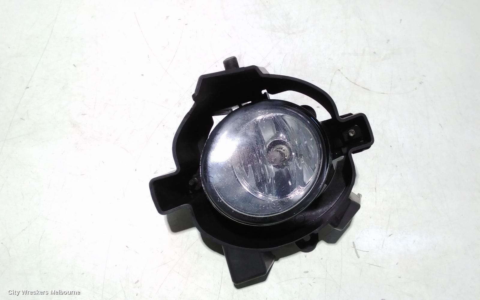 NISSAN DUALIS RIGHT INDICATOR/FOG/SIDE, BUMPER FOGLAMP, J10, 10/2007 - 05/2014