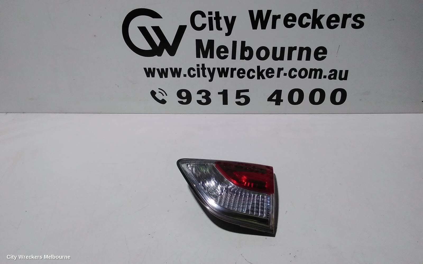 NISSAN PATHFINDER REAR GARNISH, TAILGATE LAMP (RH SIDE), R52, 06/2013 - 11/2016