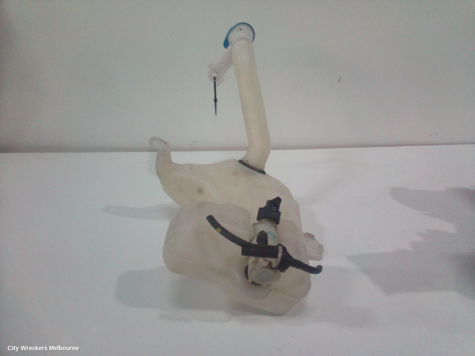 HONDA JAZZ WASHER BOTTLE, GE/GP, 08/2008 - 06/2014