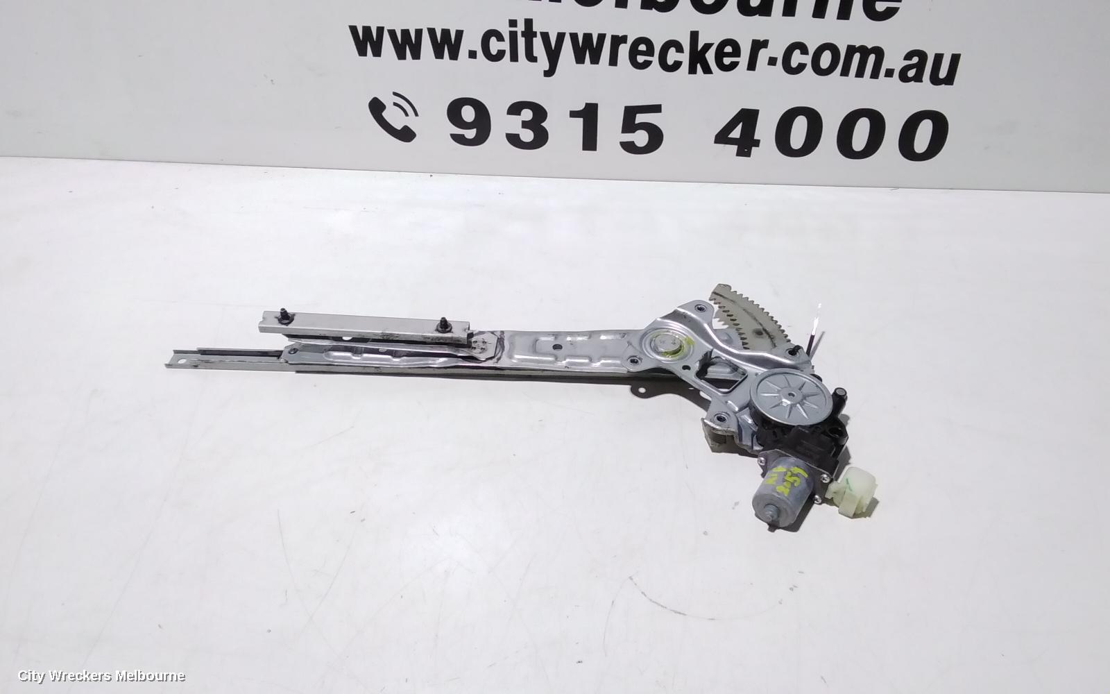 MITSUBISHI PAJERO RIGHT FRONT WINDOW REG/MOTOR, QE, PAJERO SPORT, 10/2015 ONWARDS