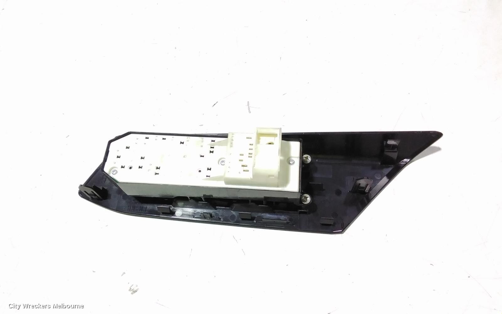 TOYOTA RAV4 PWR DR WIND SWITCH, RH FRONT (MASTER SWITCH), XA40, 12/2012 - 11/2018