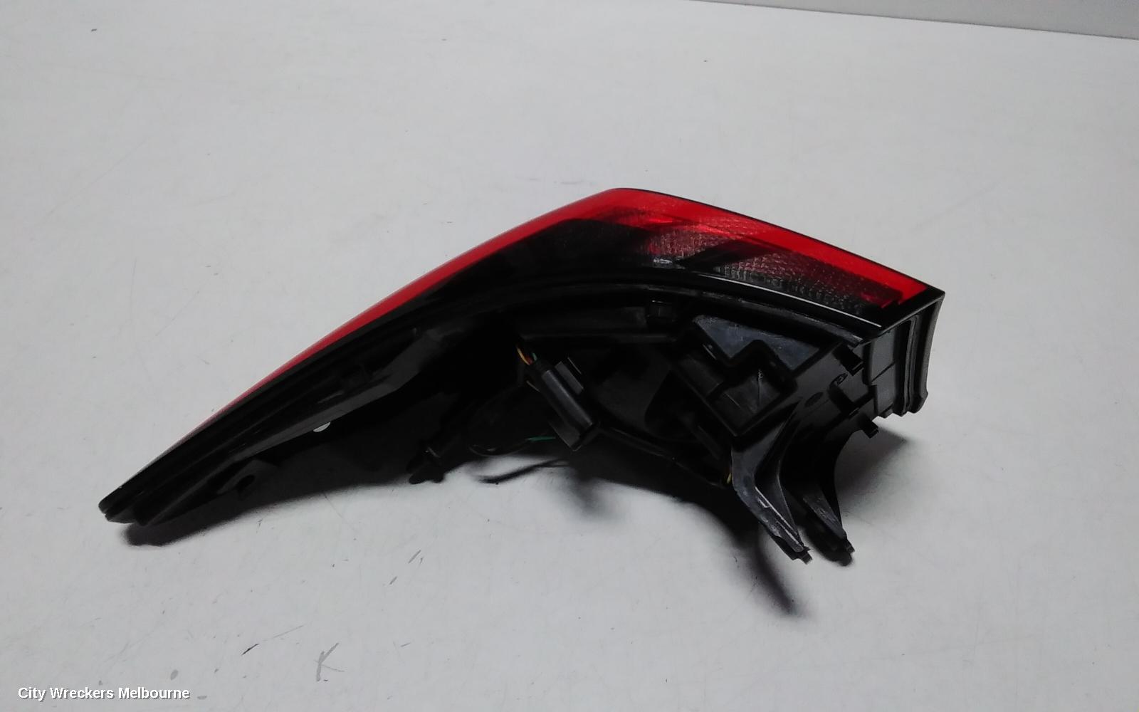 MG ZS RIGHT TAILLIGHT, IN BODY, AZS1, ZS TYPE, 09/2017 ONWARDS