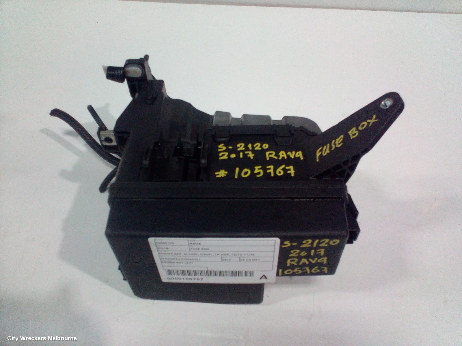 TOYOTA RAV4 FUSE BOX, ENGINE BAY, ALA49R, DIESEL, LH SIDE, 12/2012 - 11/2018
