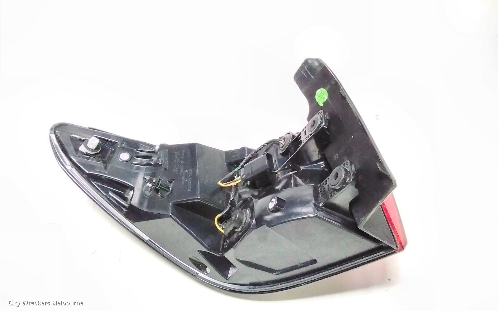 MG ZS RIGHT TAILLIGHT, IN BODY, AZS1, ZS TYPE, 09/2017 ONWARDS
