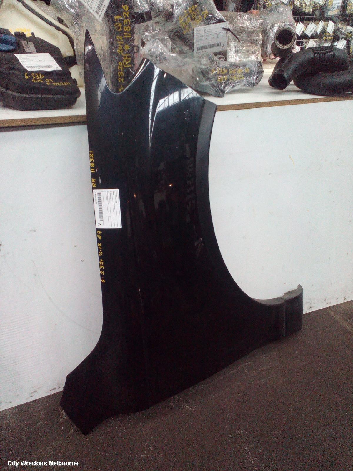 AUDI Q7 RIGHT GUARD, 4L, 09/2006 - 08/2015