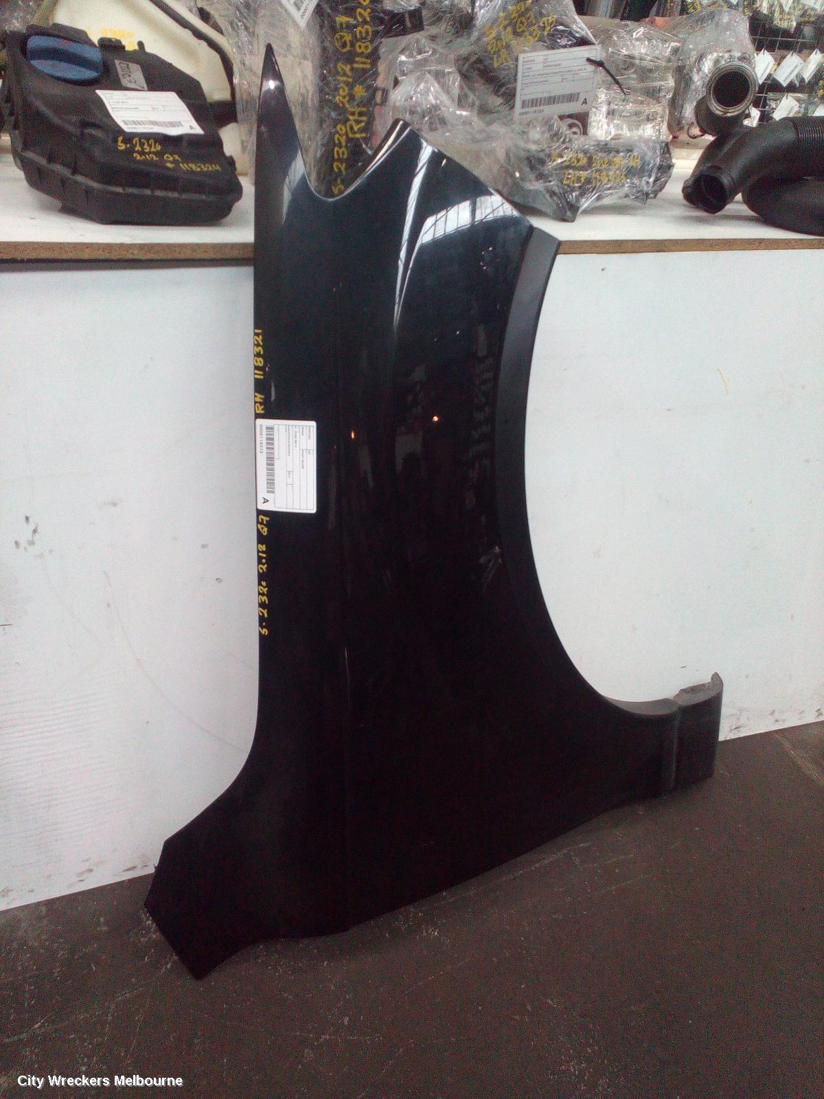AUDI Q7 RIGHT GUARD, 4L, 09/2006 - 08/2015