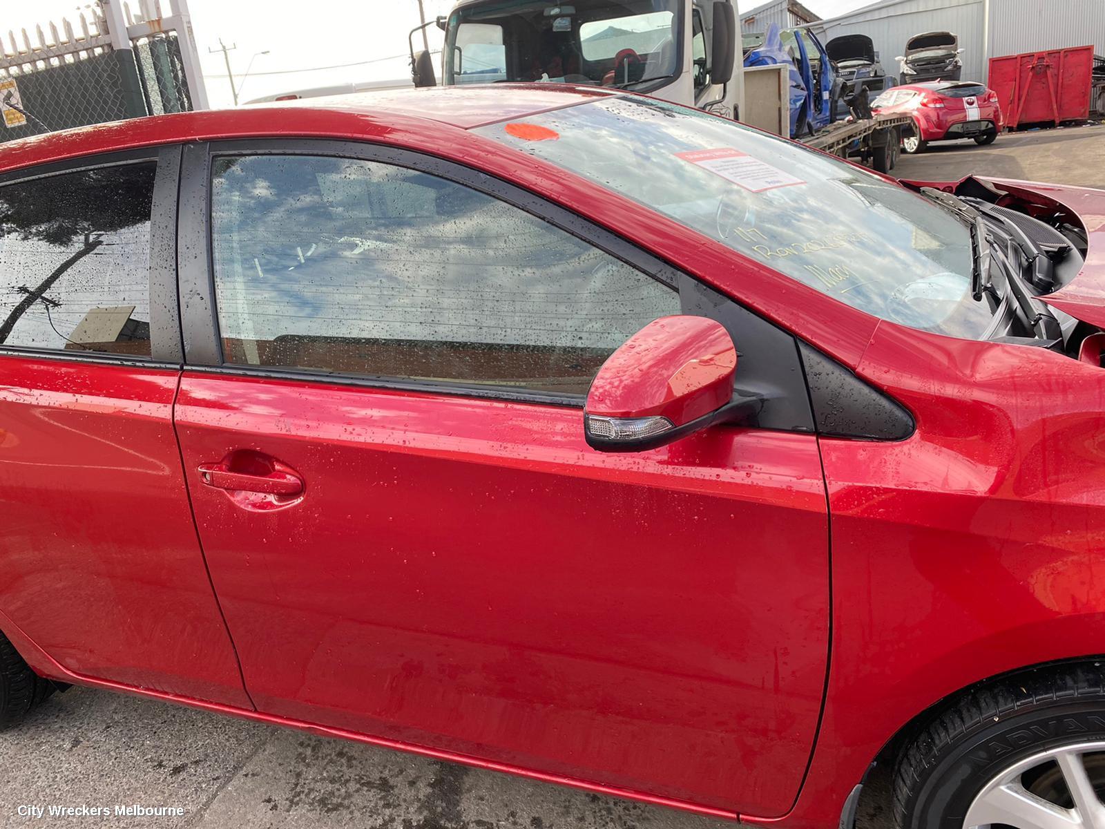 TOYOTA COROLLA COMPLETE VEHICLE, ZRE182R, HATCH, 10/2012 - 06/2018
