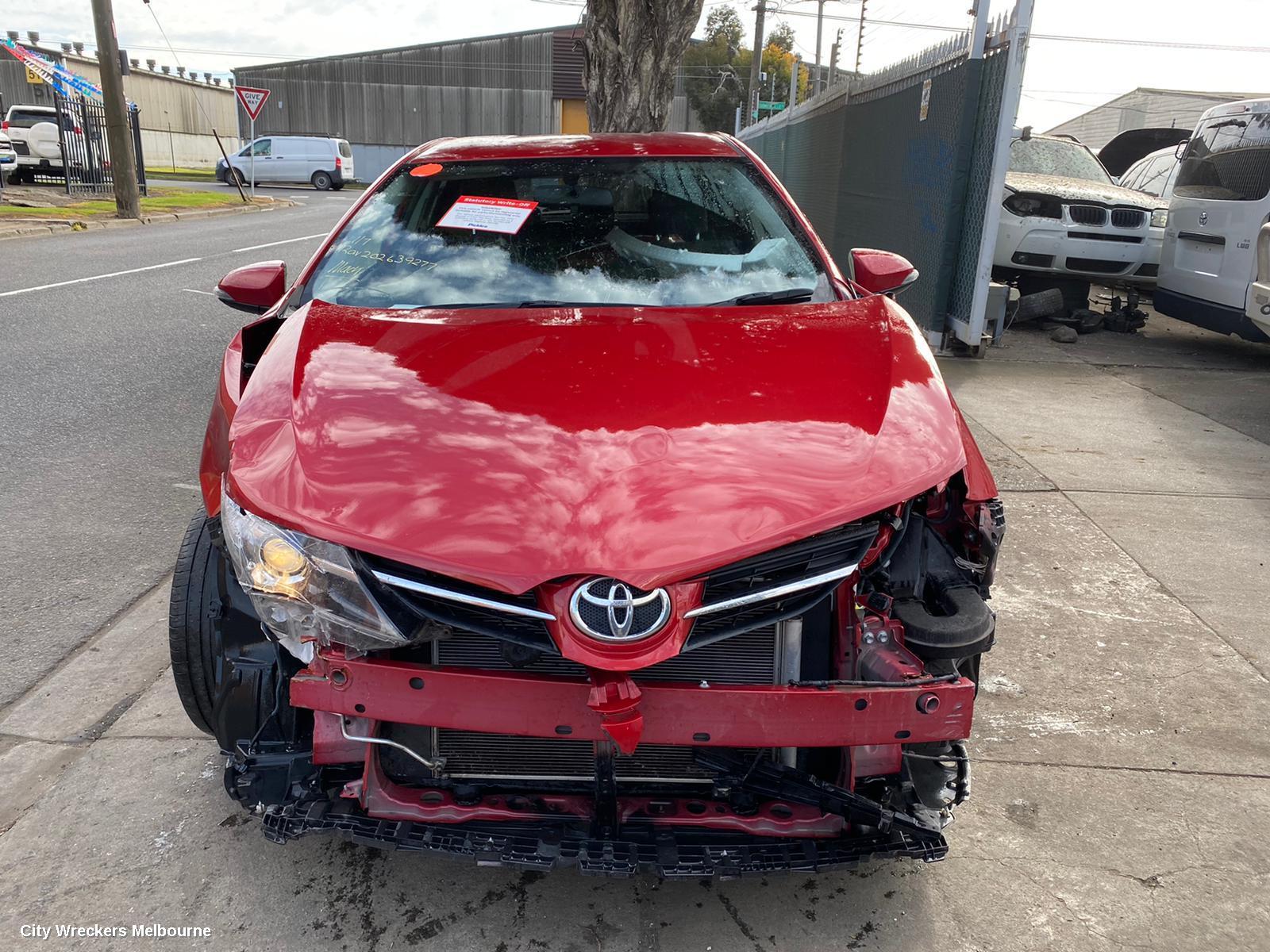 TOYOTA COROLLA COMPLETE VEHICLE, ZRE182R, HATCH, 10/2012 - 06/2018