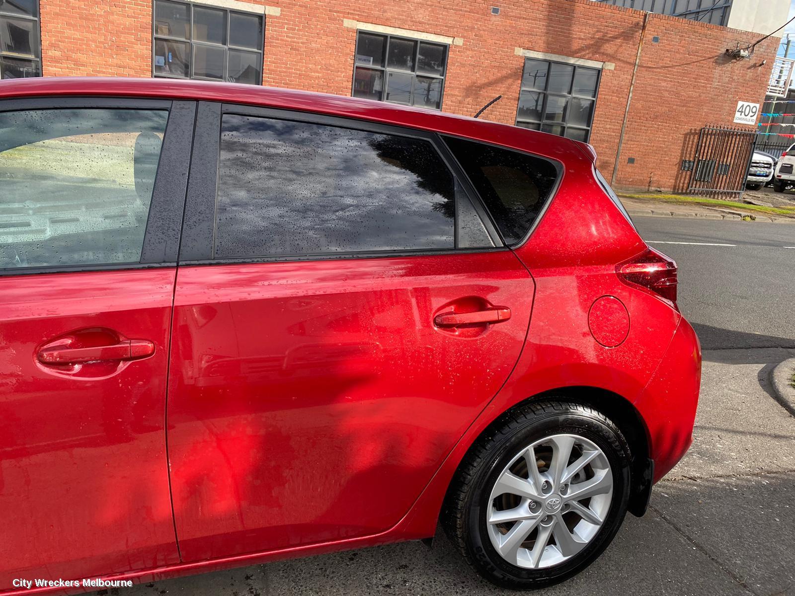 TOYOTA COROLLA COMPLETE VEHICLE, ZRE182R, HATCH, 10/2012 - 06/2018