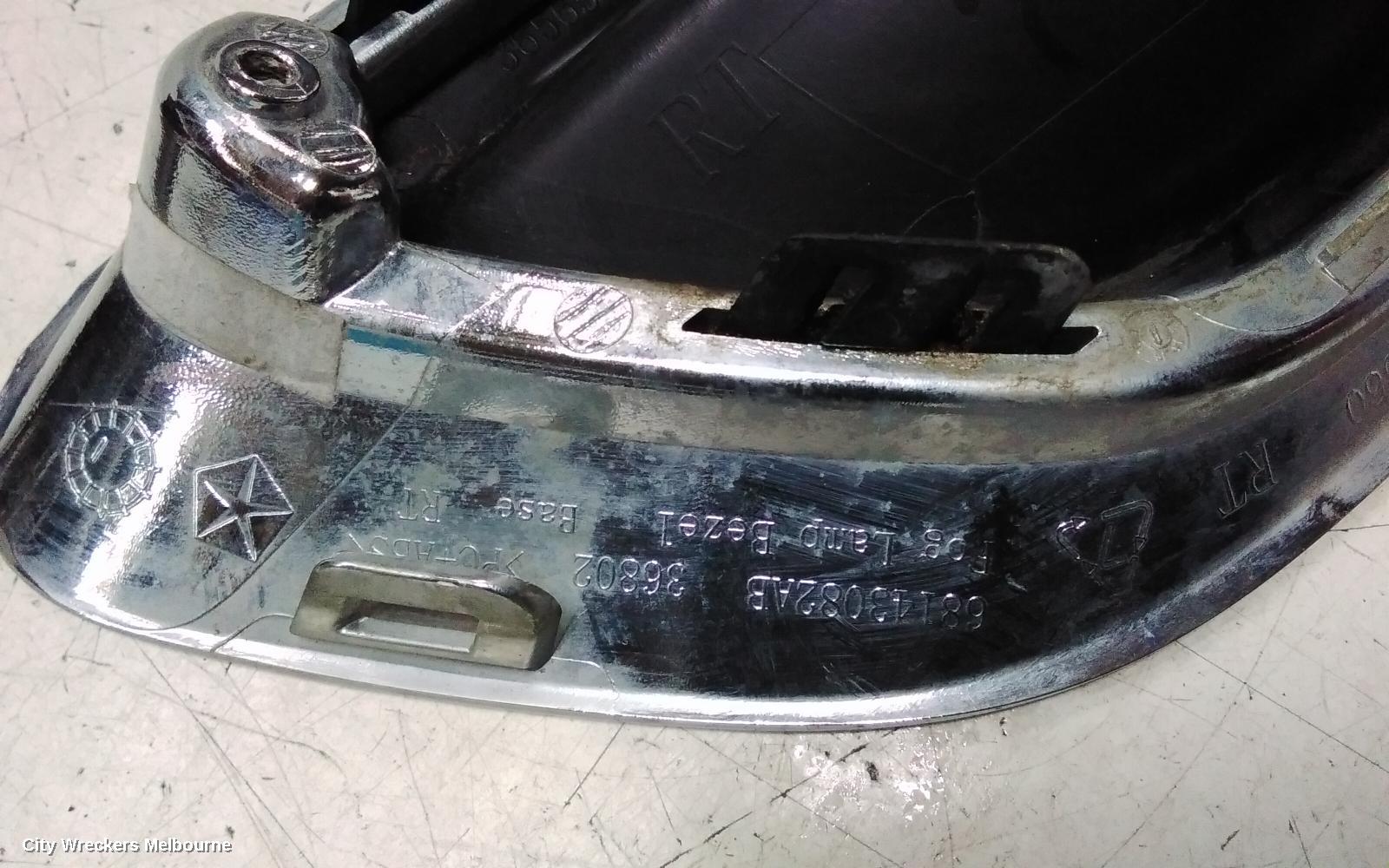 JEEP GRANDCHEROKEE RIGHT INDICATOR/FOG/SIDE, BUMPER FOGLAMP, WK, 04/2013 - 09/2016