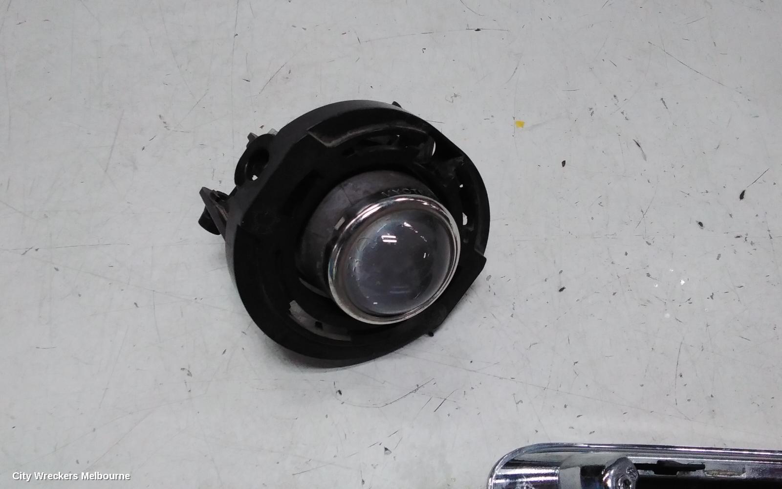 JEEP GRANDCHEROKEE RIGHT INDICATOR/FOG/SIDE, BUMPER FOGLAMP, WK, 04/2013 - 09/2016
