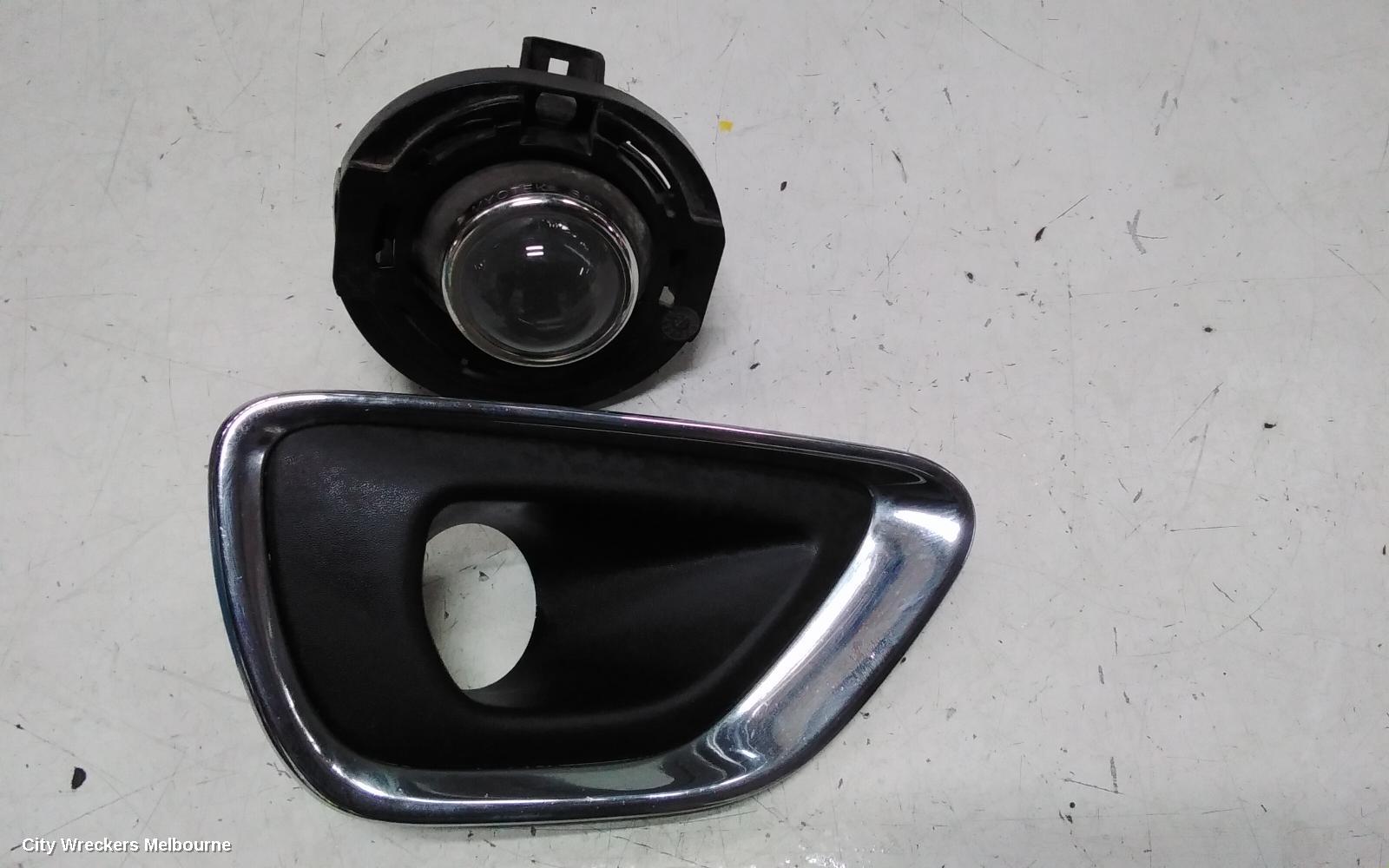 JEEP GRANDCHEROKEE RIGHT INDICATOR/FOG/SIDE, BUMPER FOGLAMP, WK, 04/2013 - 09/2016