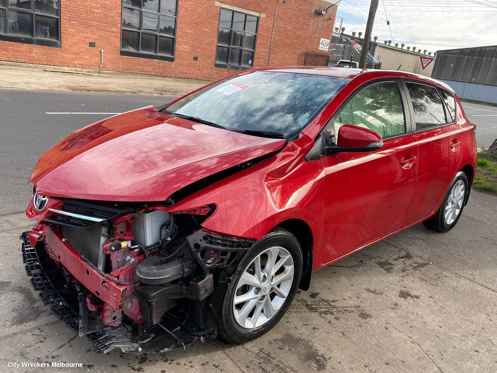TOYOTA COROLLA COMPLETE VEHICLE, ZRE182R, HATCH, 10/2012 - 06/2018
