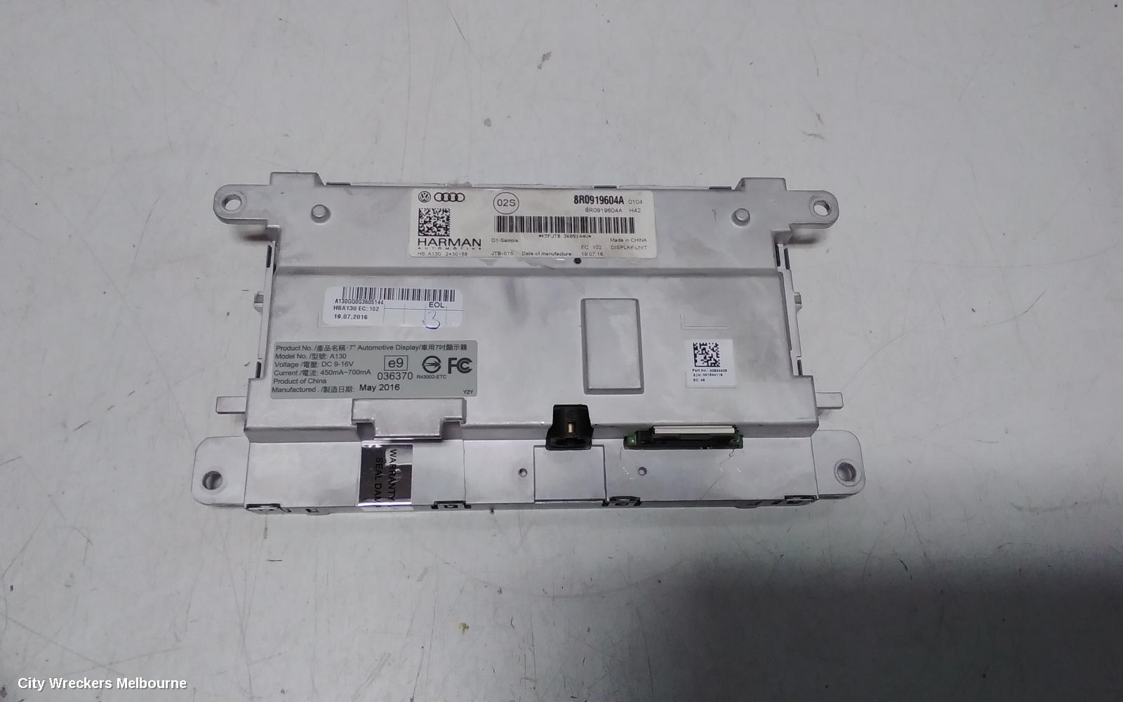 AUDI Q5 RADIO/CD/DVD/SAT/TV, DISPLAY UNIT, SAT NAV TYPE, 8R, 03/2009 - 01/2017