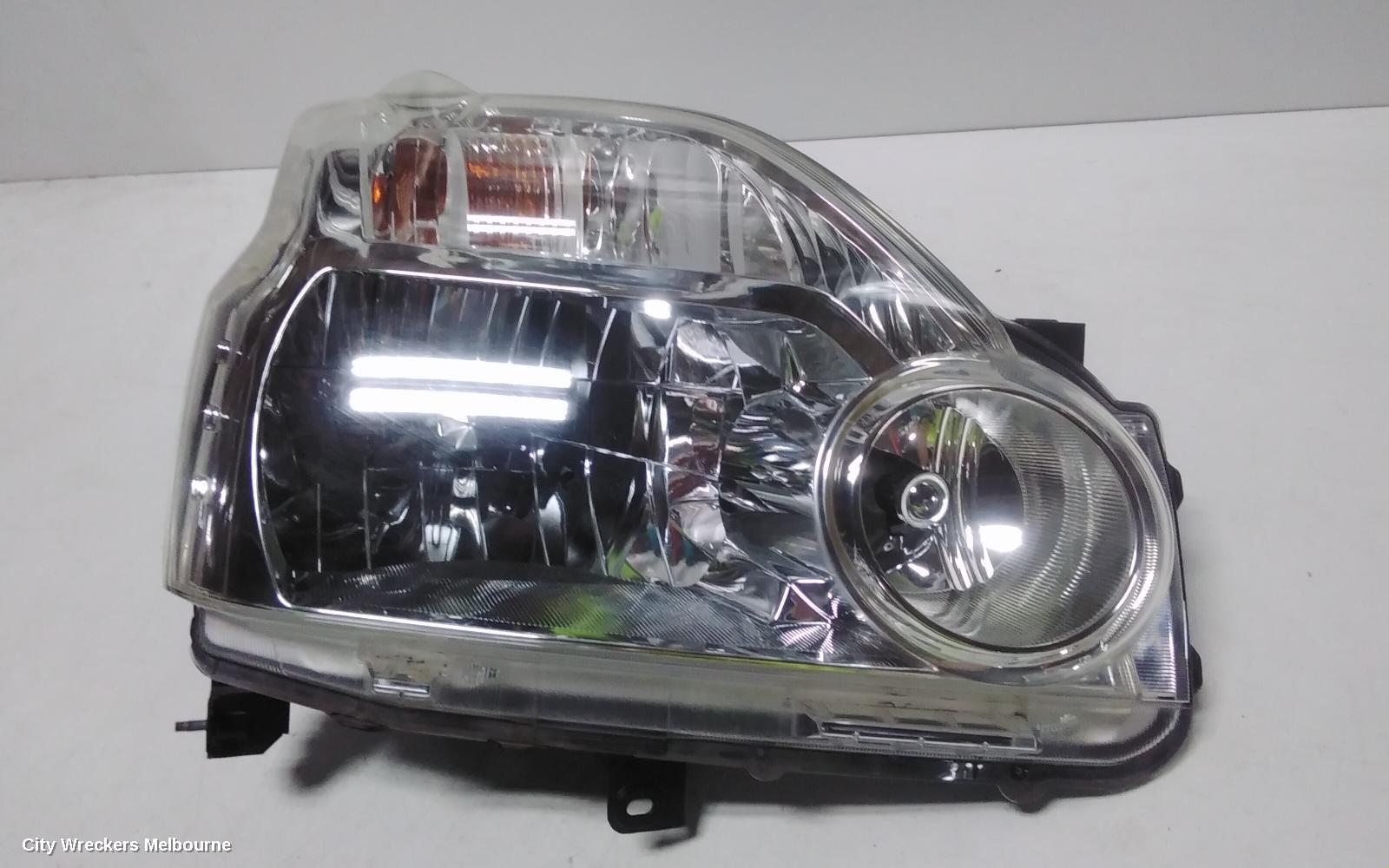 NISSAN XTRAIL RIGHT HEADLAMP, T31, HALOGEN TYPE, ST/ST-L/TS, 09/2007 - 06/2010