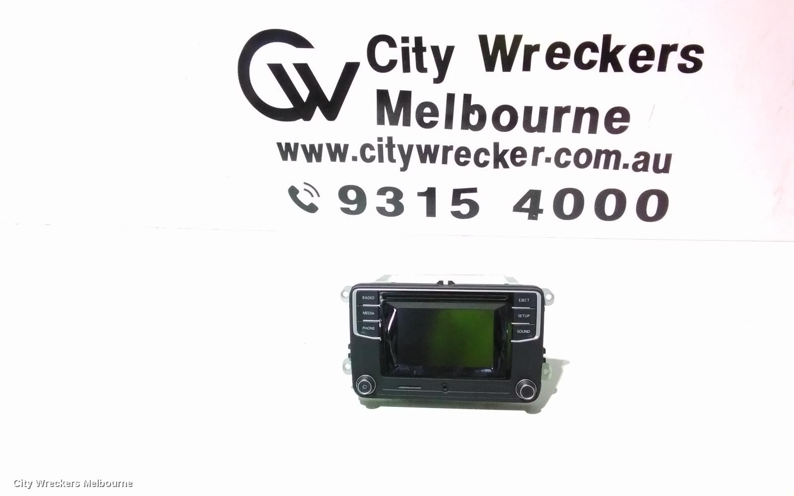 VOLKSWAGEN TRANSPORTER RADIO/CD/DVD/SAT/TV, DISPLAY COMPOSITION MEDIA, 6.33IN, T6, 07/2015 - 07/2020